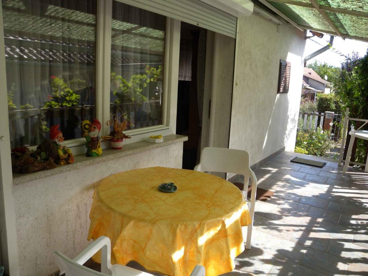 Apartment Balatonbereny 8 Luaran gambar